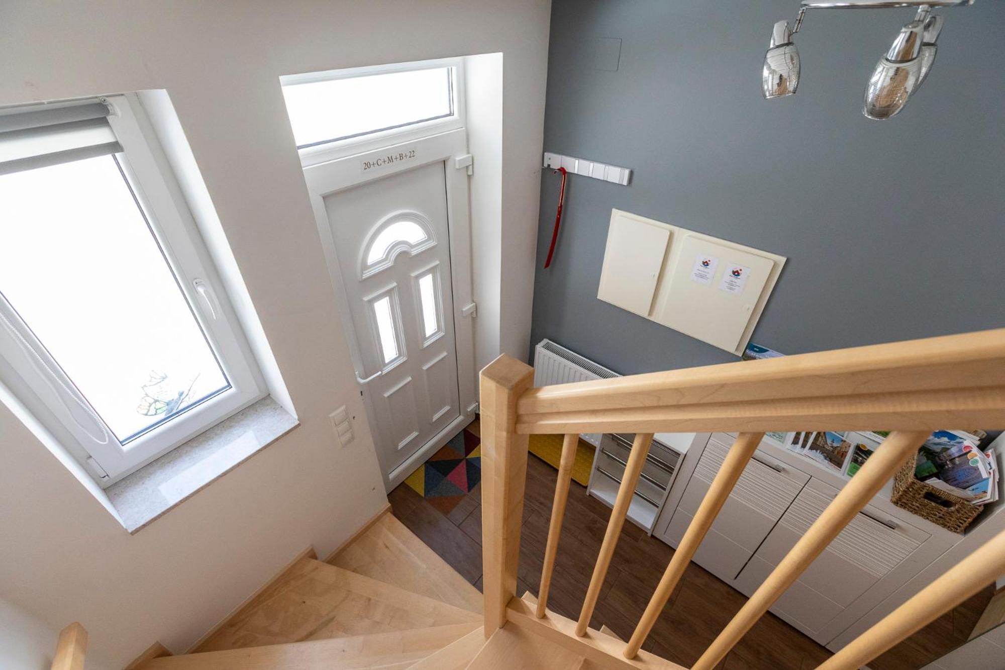 Park Apartman Sarrod Extérieur photo