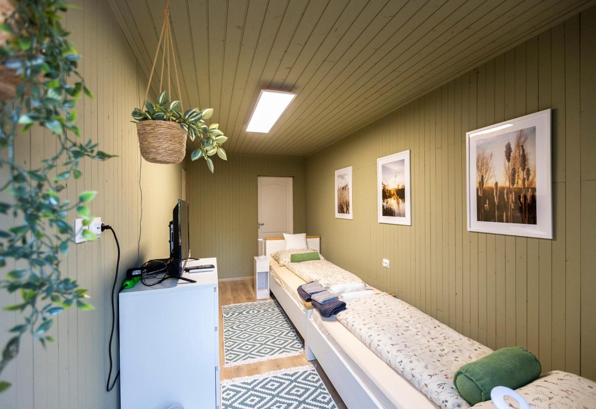 Park Apartman Sarrod Extérieur photo