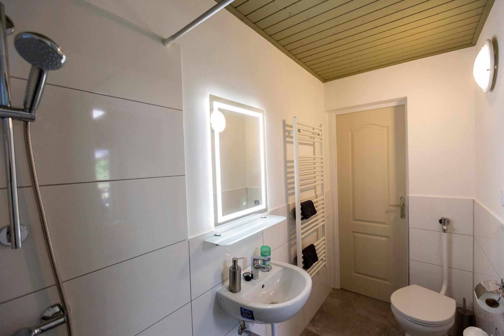 Park Apartman Sarrod Extérieur photo