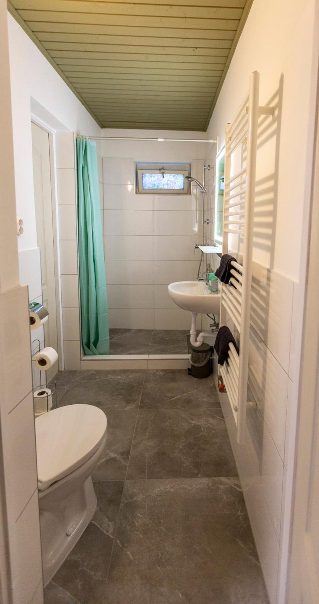 Park Apartman Sarrod Extérieur photo